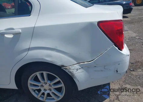 2013 Chevrolet Sonic Lt Auto из США, поврежденный, VIN 1G1JC5SG1D4240569